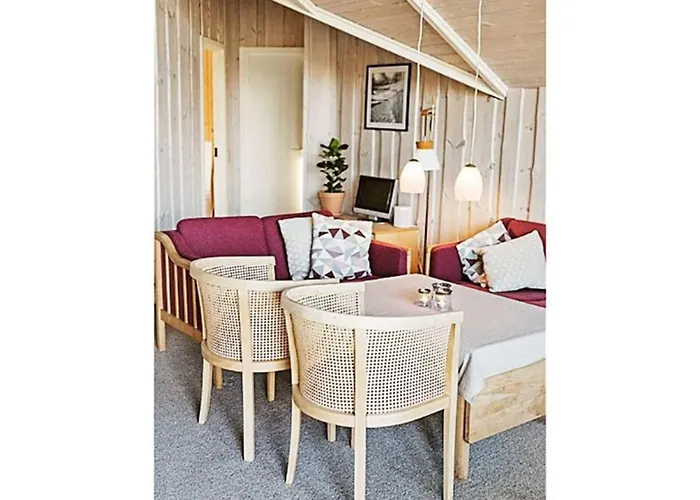 8 Person In Sydals-by Traum *